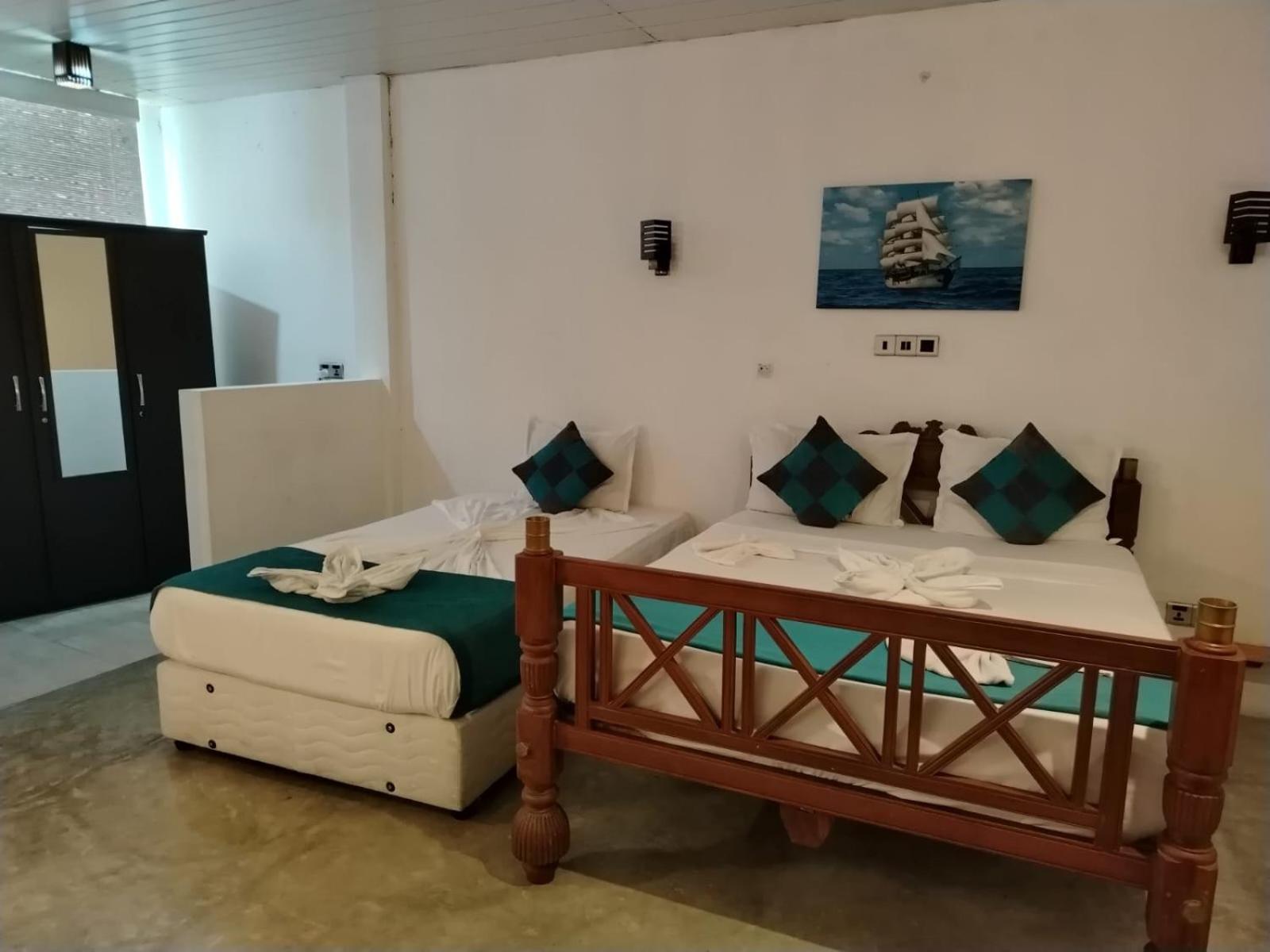 A1 Weligama Hotel & Spa Экстерьер фото